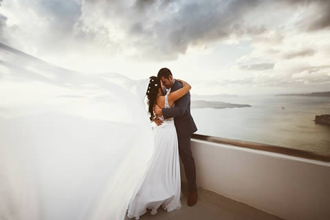 Santorini Bridal Hairstyles & Bridal Makeup (26)